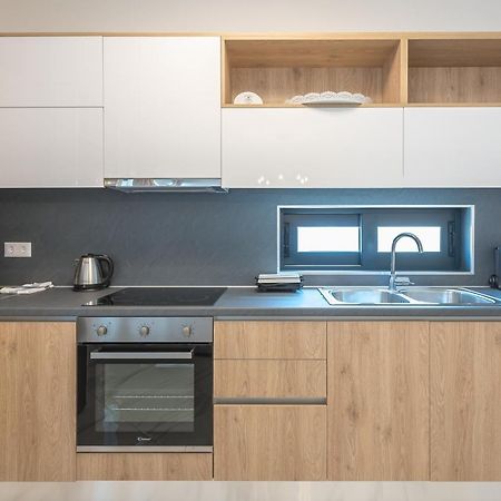 Newly Renovated Apt In The Heart Of Kerameikos Афины Экстерьер фото